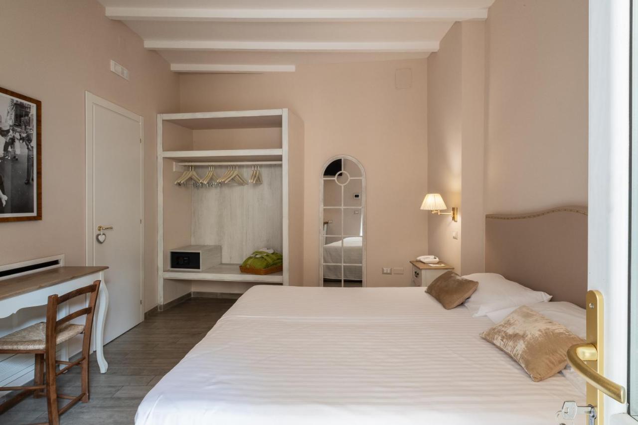 فندق Cas'E Charming House كازيرتا المظهر الخارجي الصورة